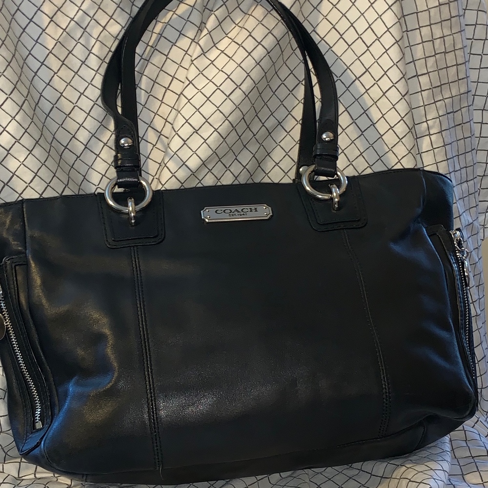 Coach Gallery Zip Tote